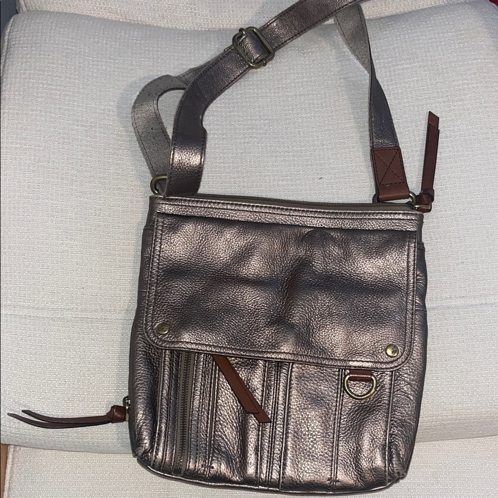 Fossil Metallic Gray Leather Messenger Bag